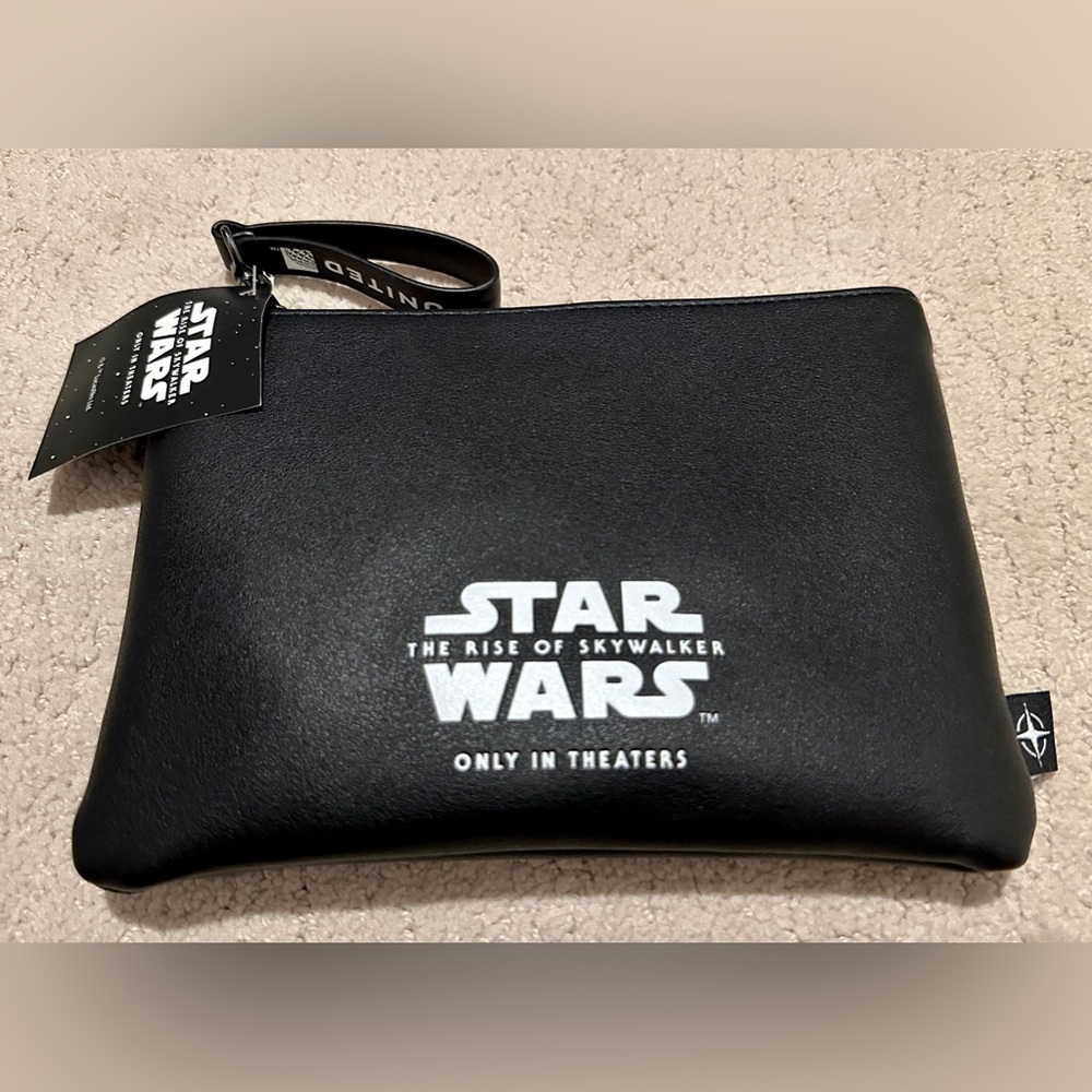 New With Tag United Polaris Amenities Kit Star Wars, with Amenities inside.